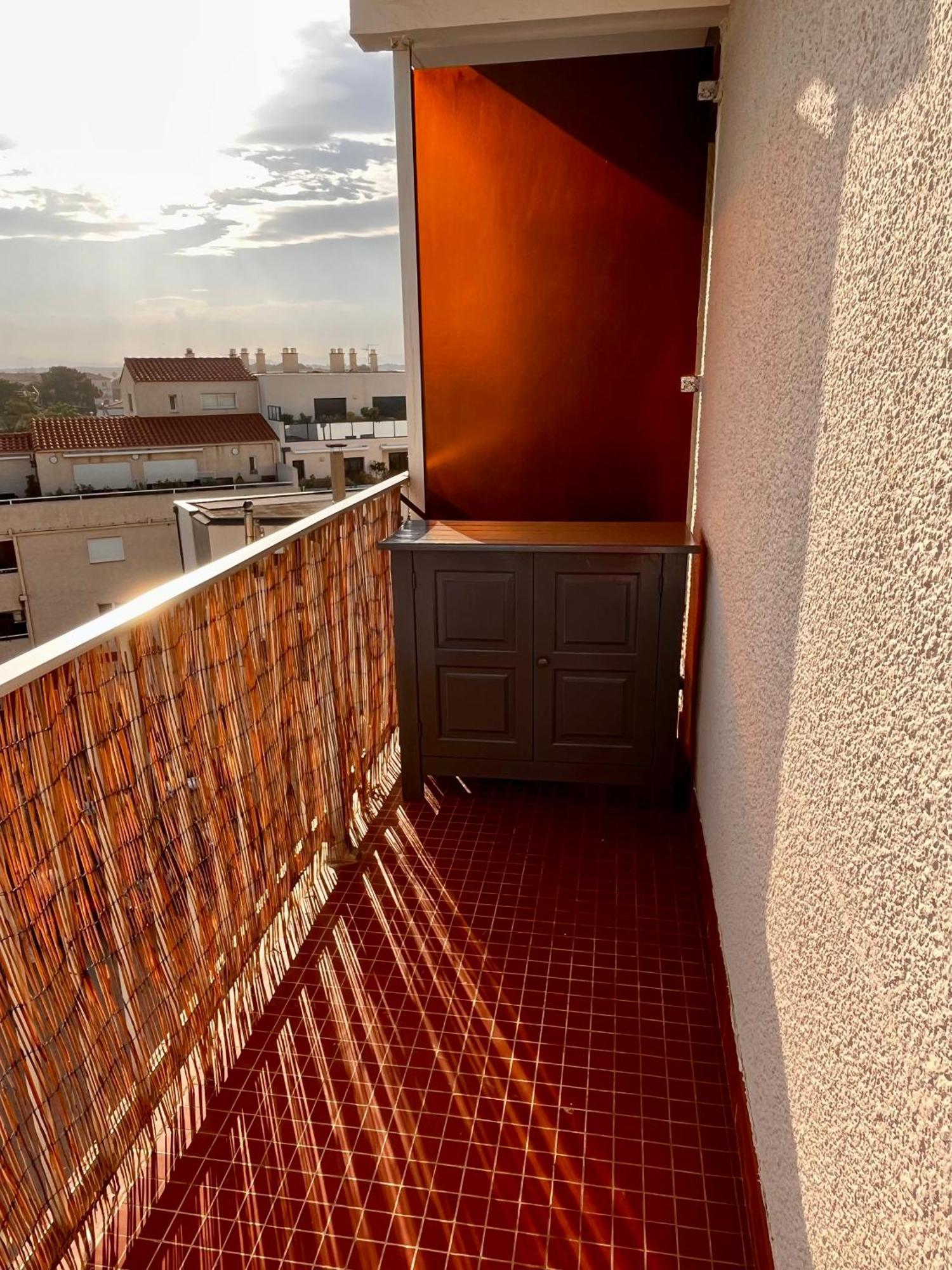 Studio Cote Plage Tout Equipe Vue Sur Le Canigou Canet-en-Roussillon Exterior foto